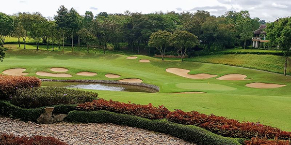 サンティブリ・ゴルフ・チェンライ Santiburi Golf Chiang Rai