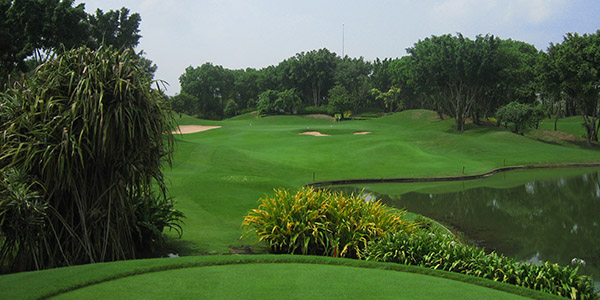 アルパイン・ゴルフクラブ