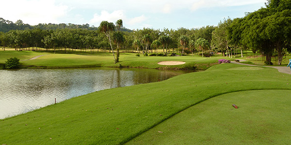 ブルーキャニオン・カントリークラブ・レイクコース