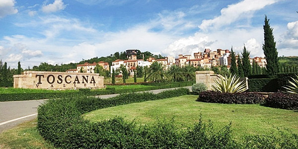 トスカーナバレー・ゴルフ＆カントリークラブ